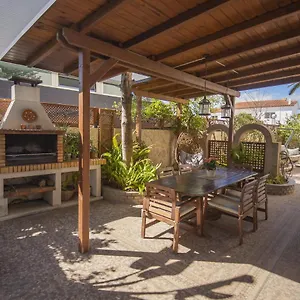 Casa Adosada Con Piscina Comunitaria Solo Familias No Grupos De Jovenes , Salou Espagne